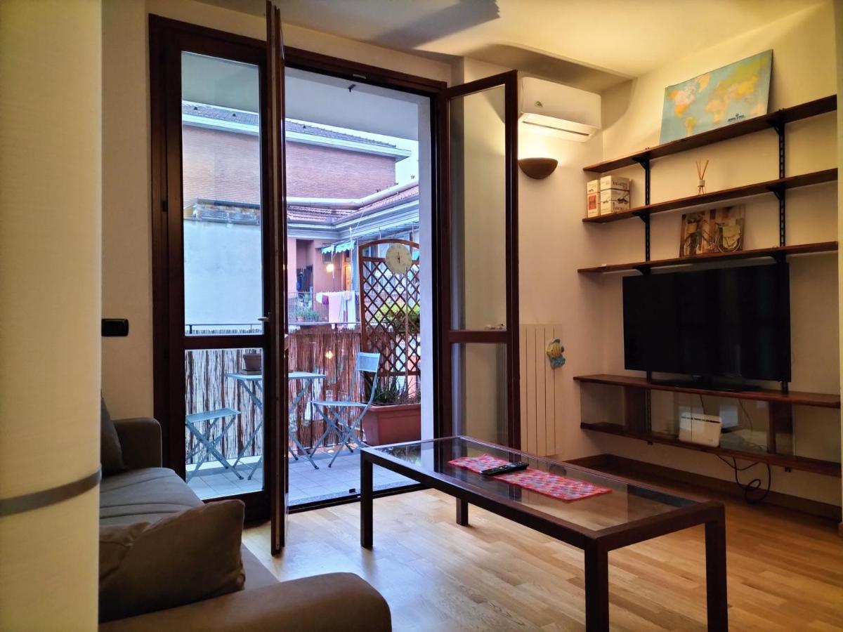 Casa Atene Milan Bagian luar foto